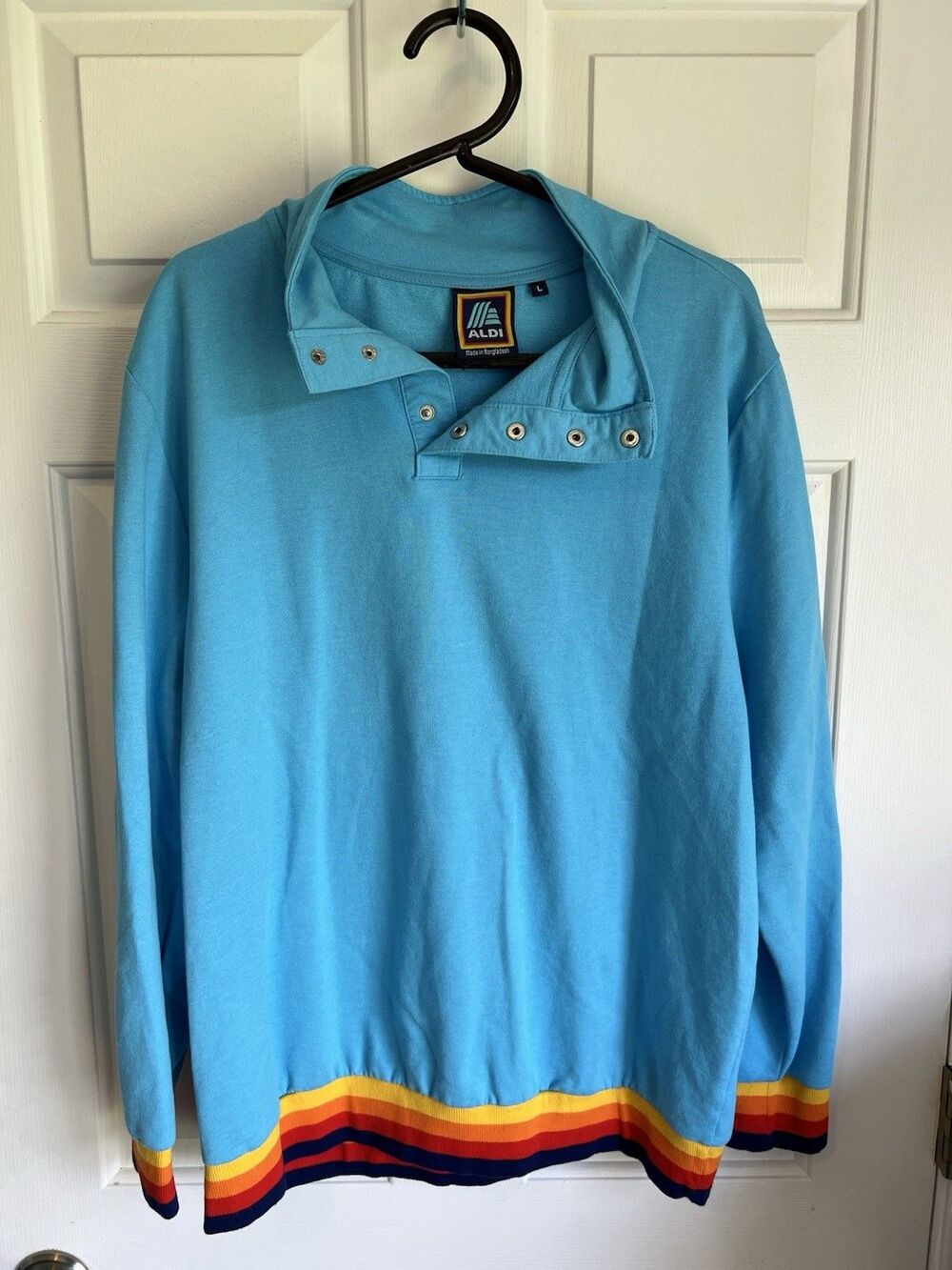 ALDI Men’s L Blue Cotton Knit Pullover Sweatshirt Snap Neck Rainbow Trim Logo